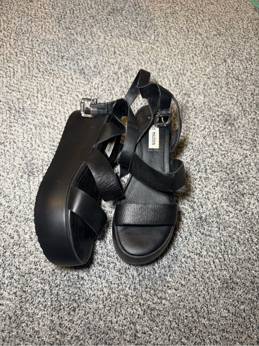 Steve Madden Sandals platform